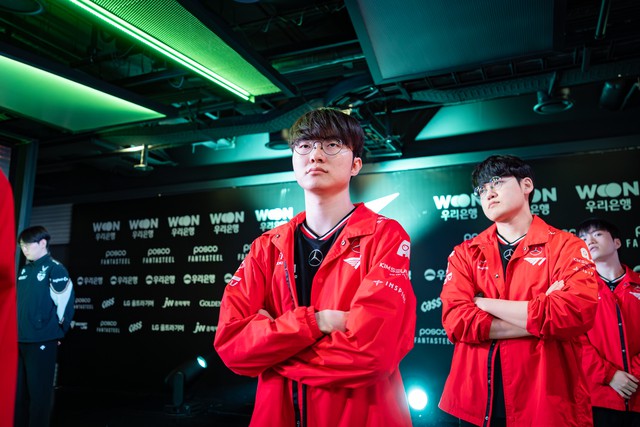 Faker does not forget "coffee" T1 after the overwhelming victory over Fox- Photo 3.