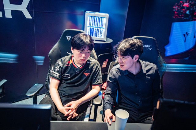 Coach Kkoma officially closed the Drama T1 but Gumayusi - Smash still 