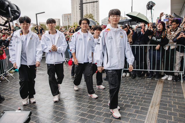 Oner straightened 2 Skin Worlds, confirmed that Faker's costumes- photo 3.