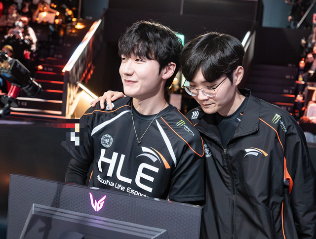 Reach the milestone "huge" Losing only Faker, Peanut confidently grasped both MSI and Worlds in the palm of his hand- Photo 2.