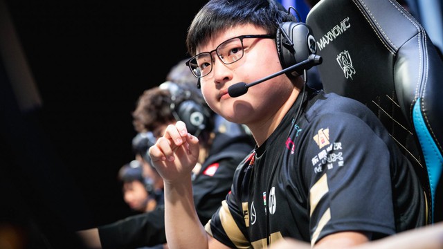 The League of Legends community is bewildered with the new name that can join Hall of Legends after Faker- Photo 2.
