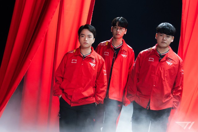 After all, Faker also had to speak up about Drama T1 - Gumayusi - Smash - Photo 3.