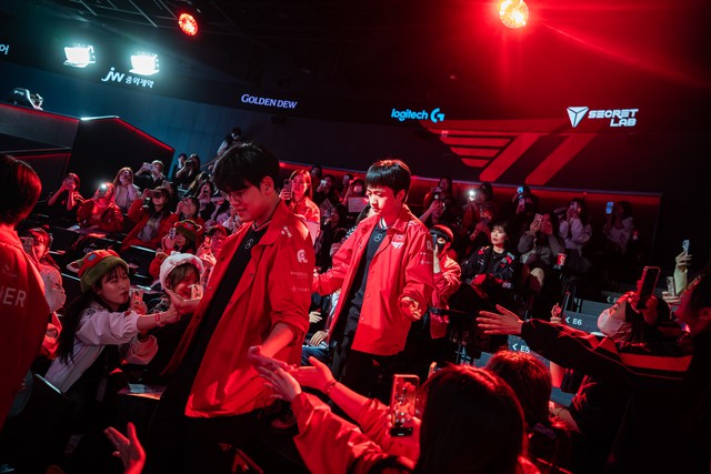 T1 continues to make "milestone" New but not entirely because Faker- photo 3.