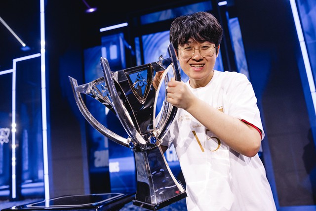 The T1 superstar revealed the salary, the drama of Zeus was reminded- photo 5.