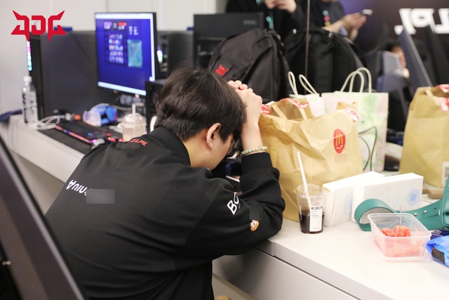 Questioning the LPL battle in the internal conflict, "culprit" Still the old face- photo 3.