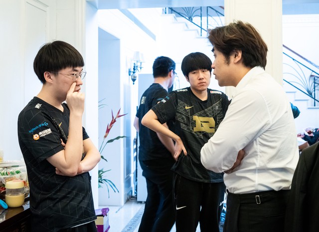 The former coach revealed the secret for LPL's failure, Faker was also related- Photo 2.