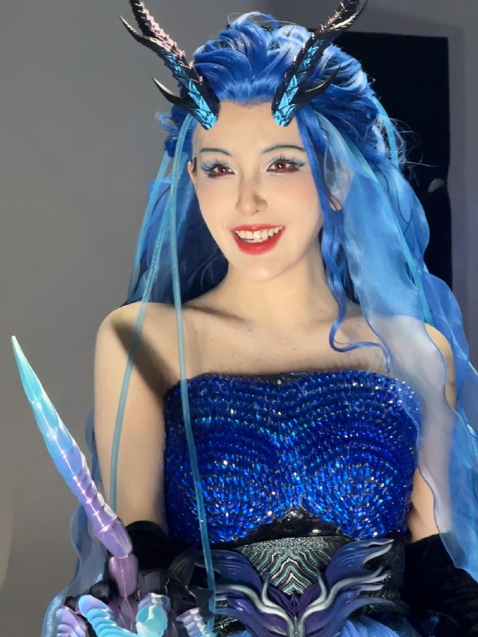 Female MC Rita transformed into a miraculous clam