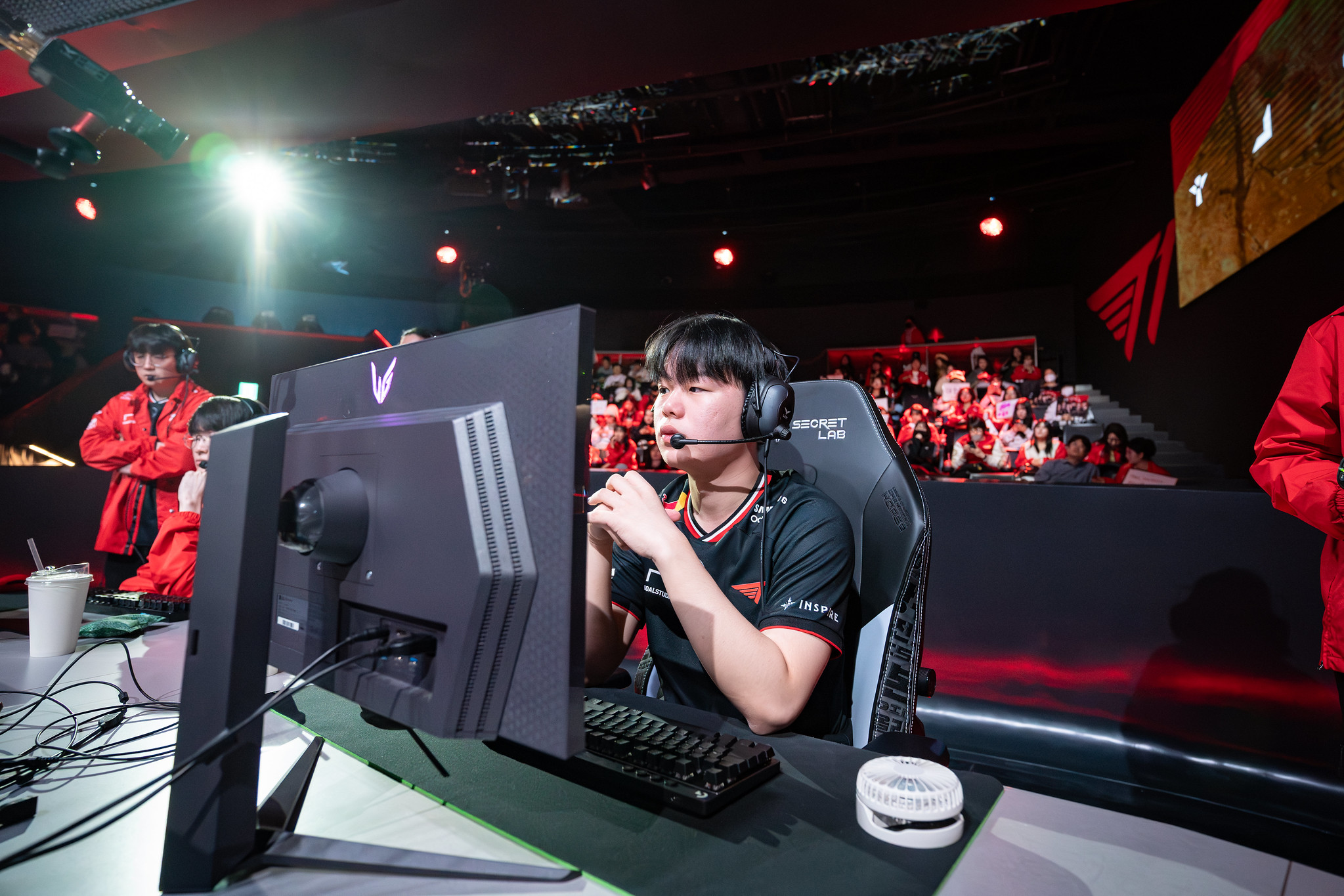 T1's communications processing is making many fans frustrated