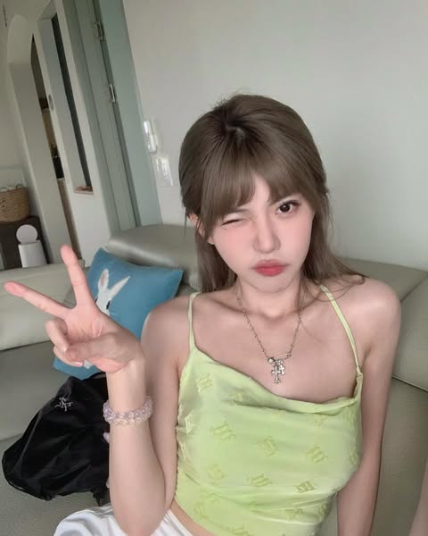 But it is also possible to sympathize with the MC when the livestream programs are now competing a lot and it is difficult to attract the audience.