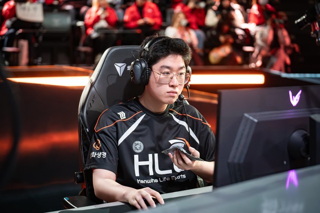 HLE's victory is "slap" Painfully in the gameplay of T1 at LCK Cup 2025- Photo 2.
