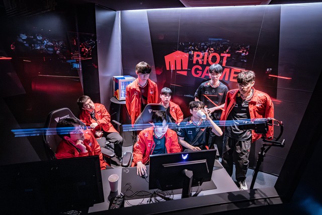 From Gumayusi, the League of Legends community recalled the classic anecdote of Faker- Photo 3.