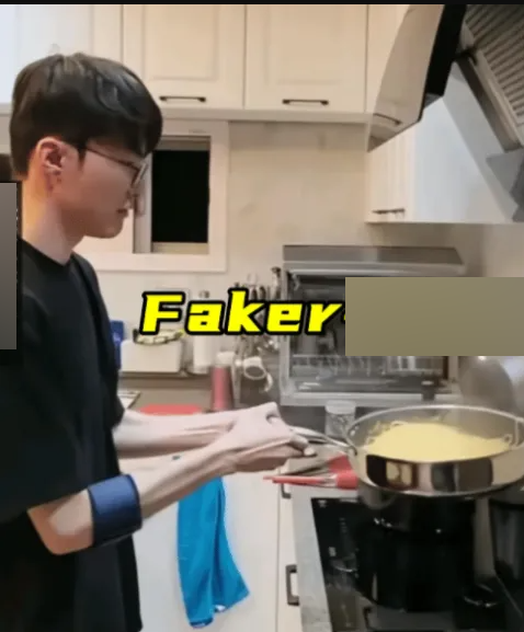 Revealing Faker's body parameters, low to alarm- Photo 3.