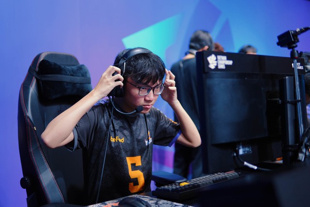 The Vietnamese LoL player was suddenly banned by Riot for negative- photo 3.