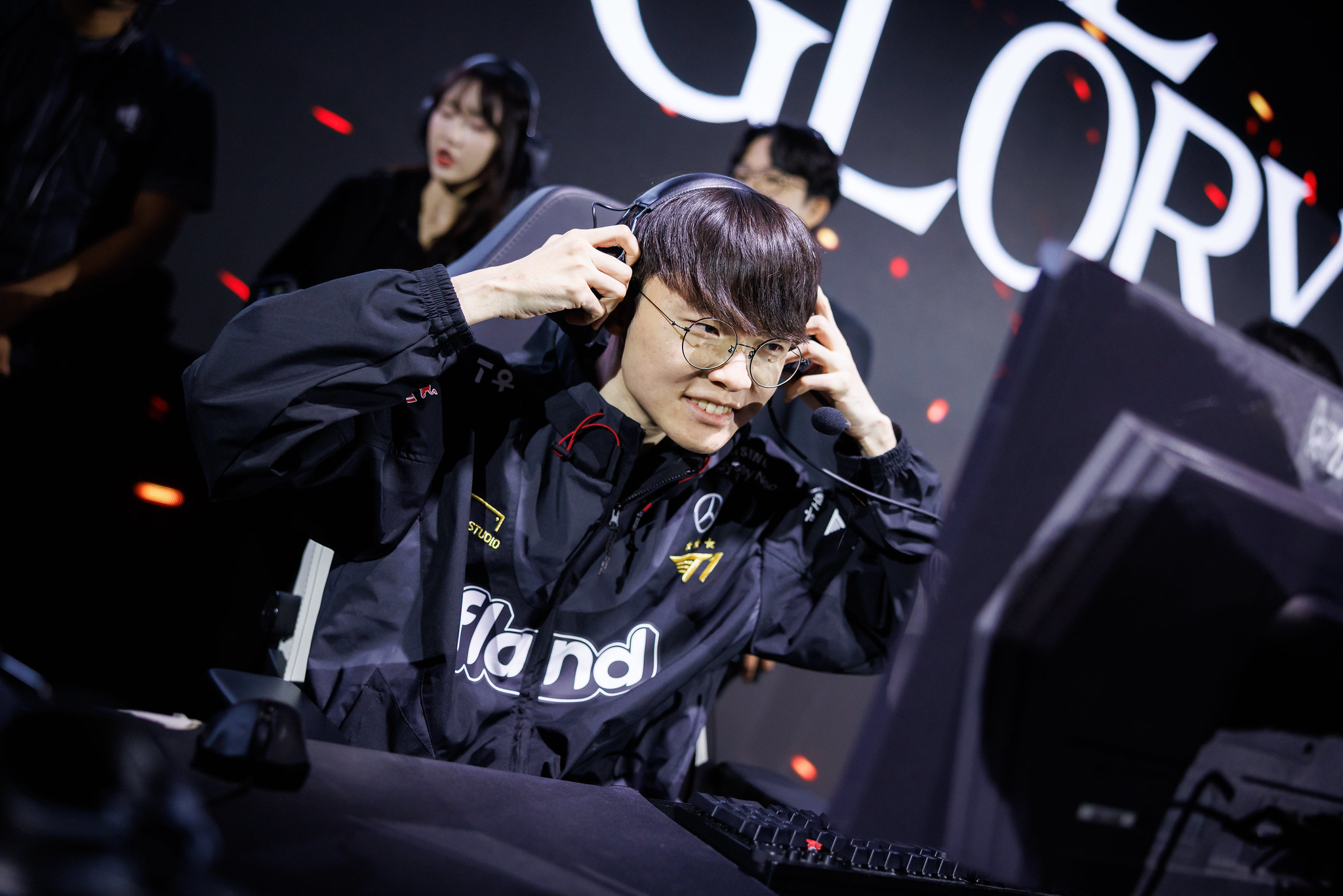 The achievement of JDG showed how great T1 was because in 2023, it could be said to be the performance of the two opposite teams completely.