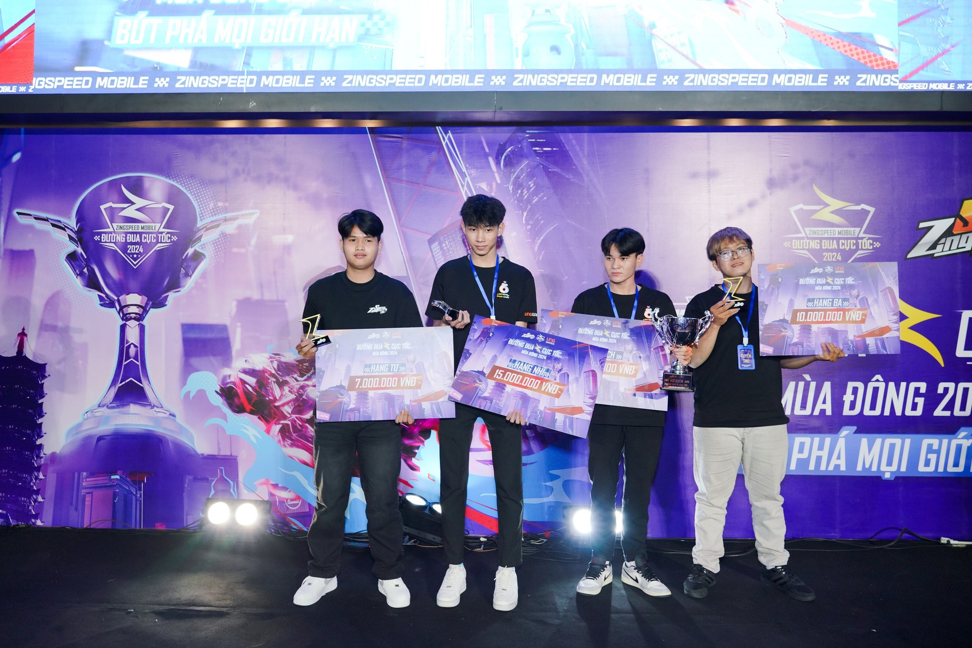 Thousands of gamers gathered in offline event to explode to celebrate the birthday of ZingSpeed ​​Mobile- Photo 6.