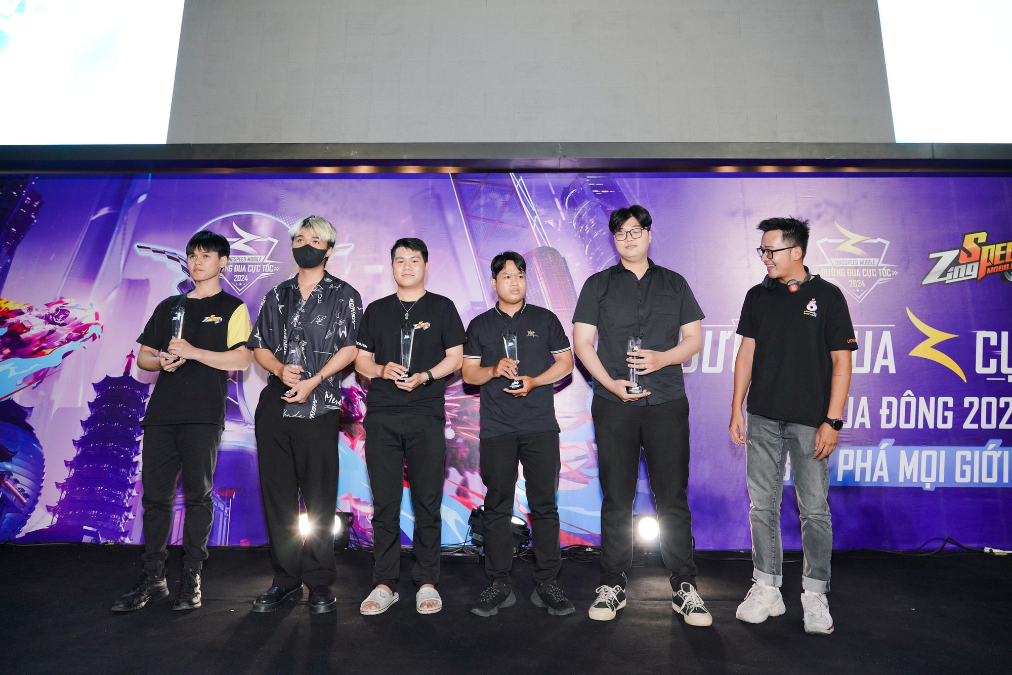 Thousands of gamers gather in the offline event to celebrate the birthday of ZingSpeed ​​Mobile- Photo 10.