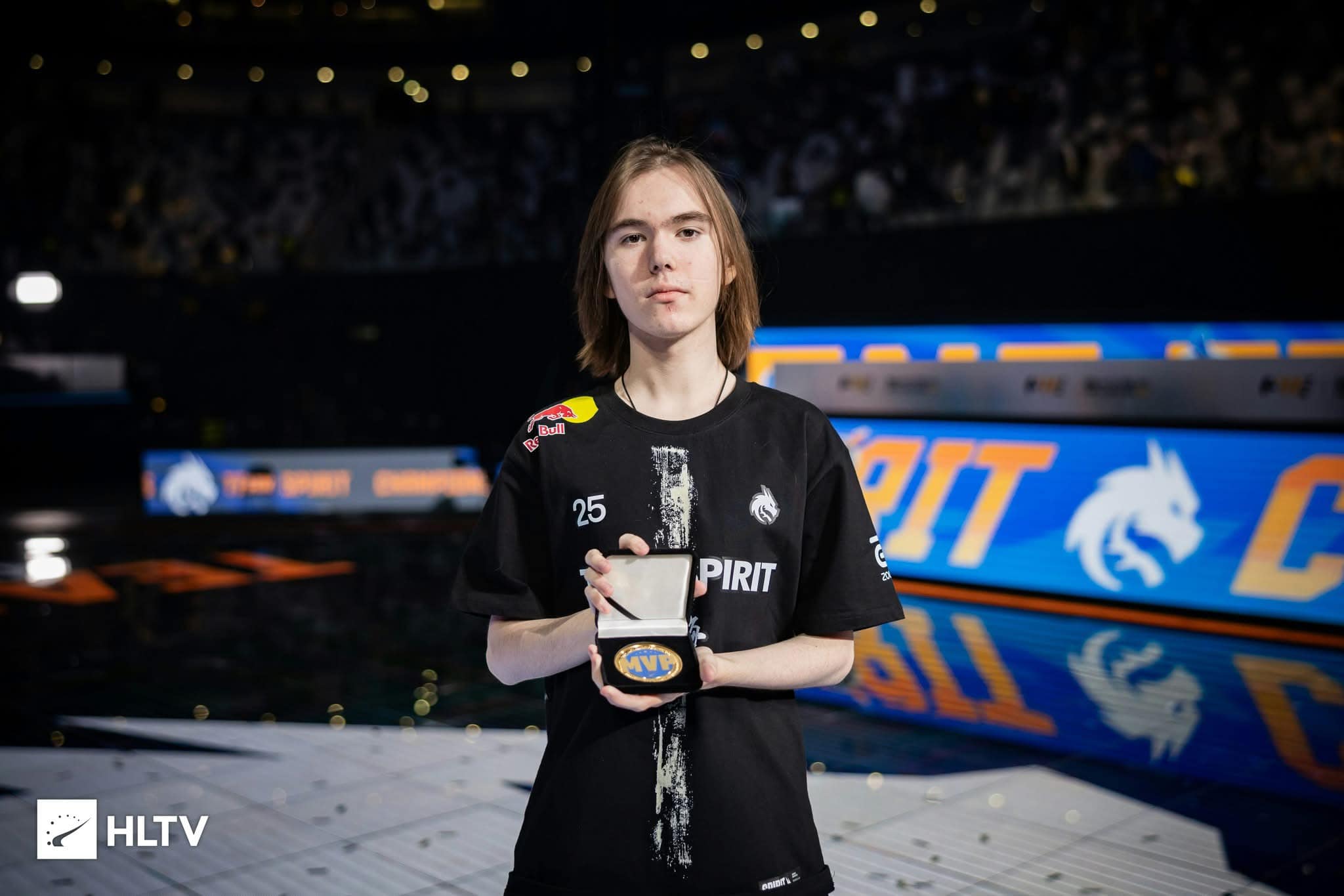 Donk has the third championship and also the third time to achieve FMVP in his debut year