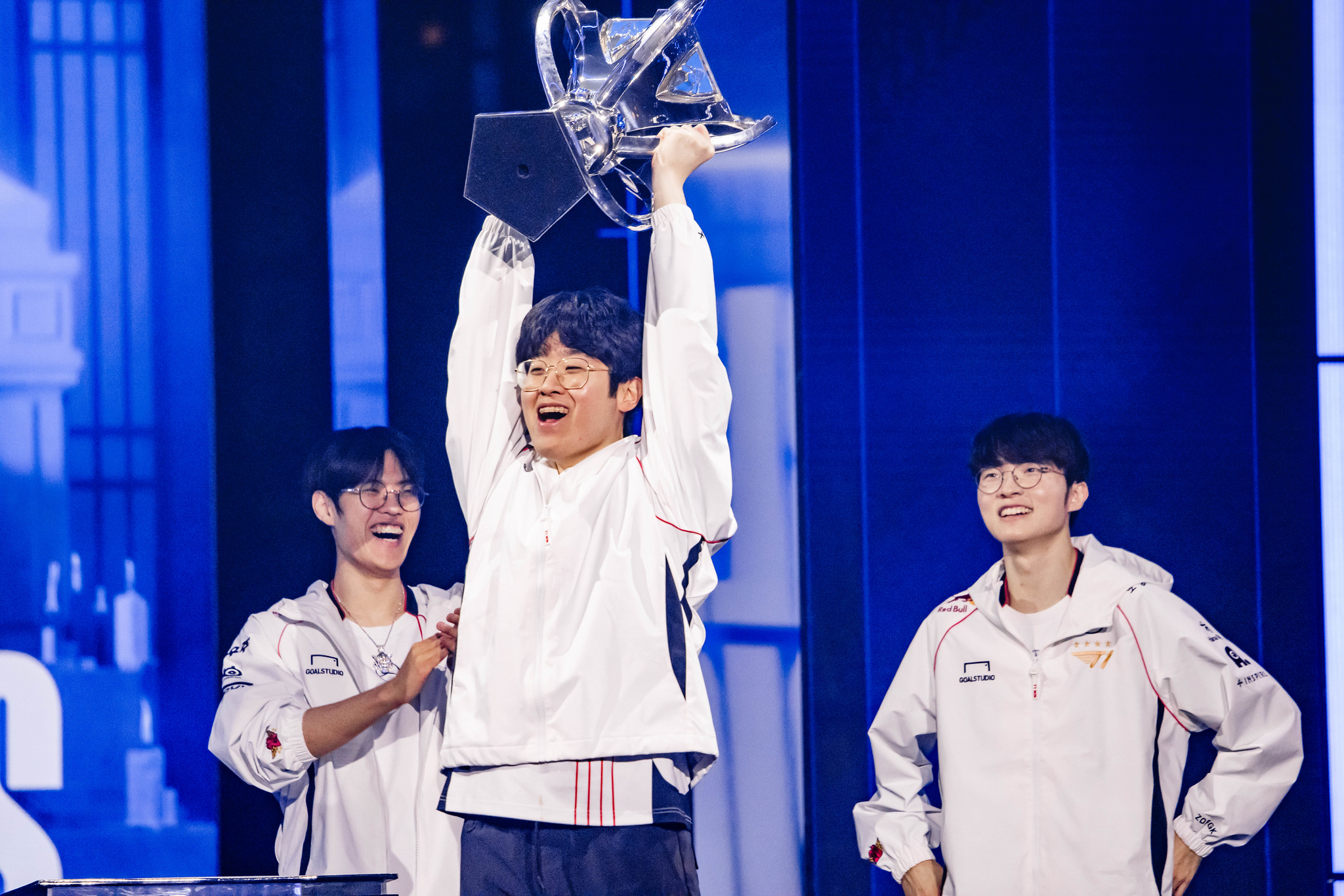 Zeus remains silent that many viewers are especially T1 fans 