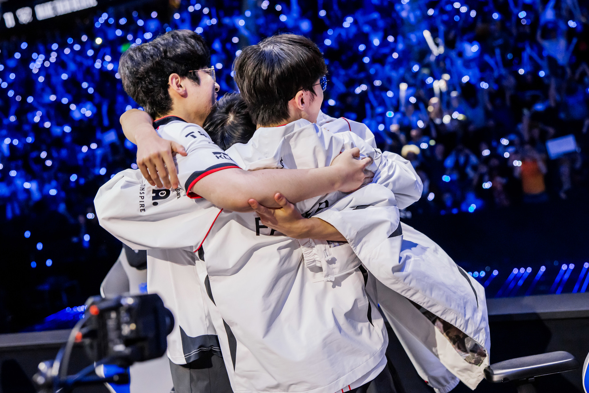 Zeus and Oner have just extended another year with a representative company
