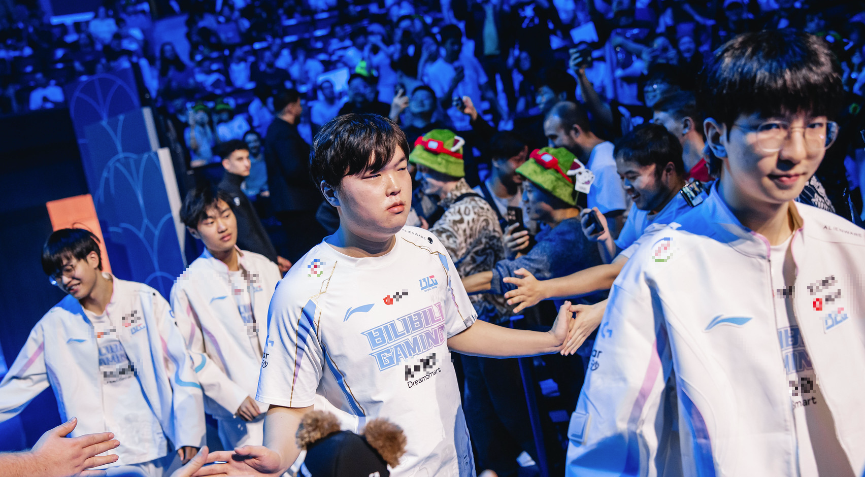 LPL fans are extremely panicked, 