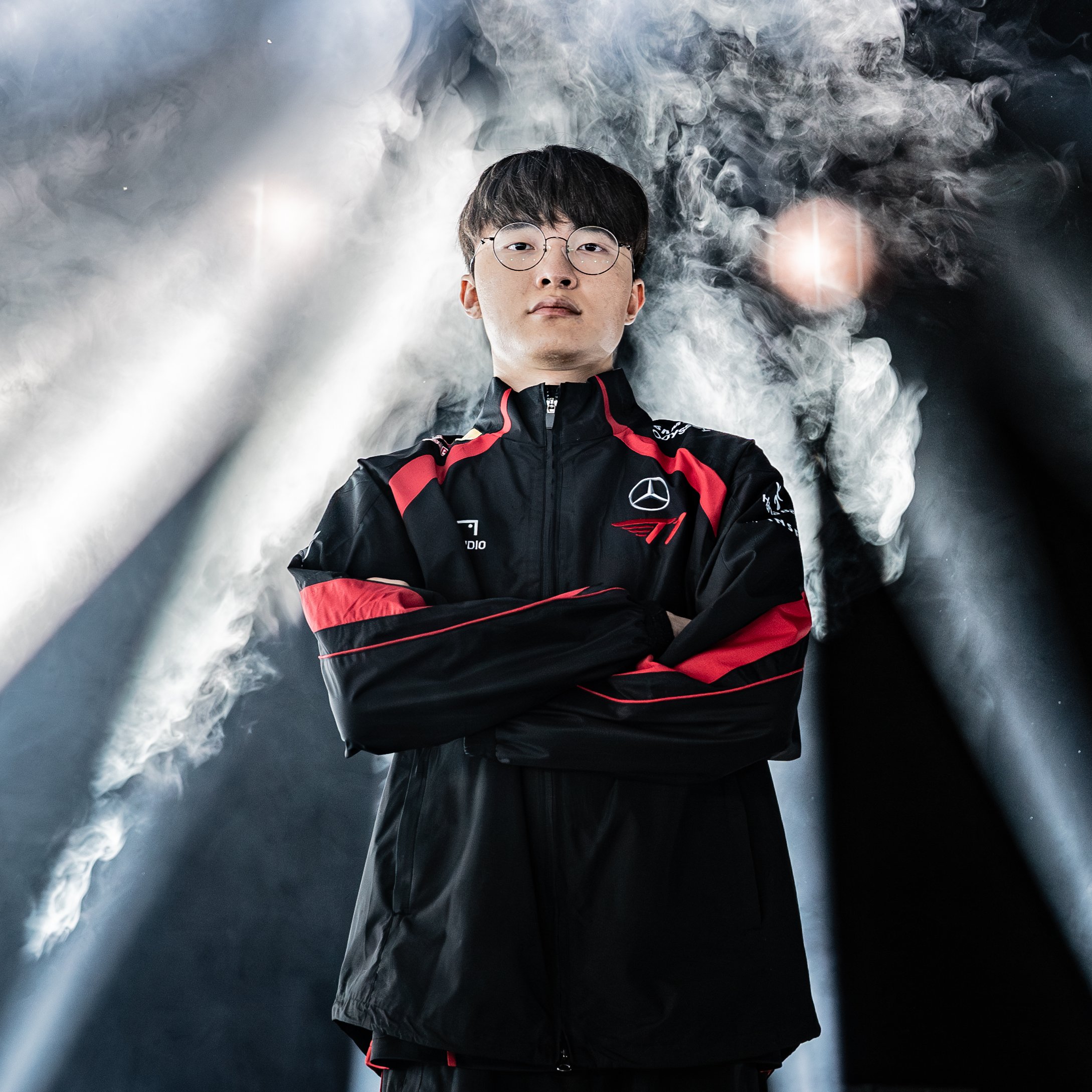 Faker at the same time reached 3 historical records: the most World Championship player, the player came to the most Worlds finals and the player participating in the most Worlds