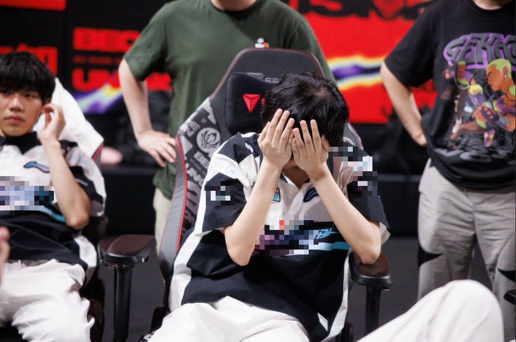 "Roof" Doinb's extreme product clarifies rumors "husband" Back to professional competition- Photo 5.
