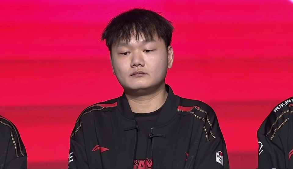 But Yagao has not met JDG's requirements this season