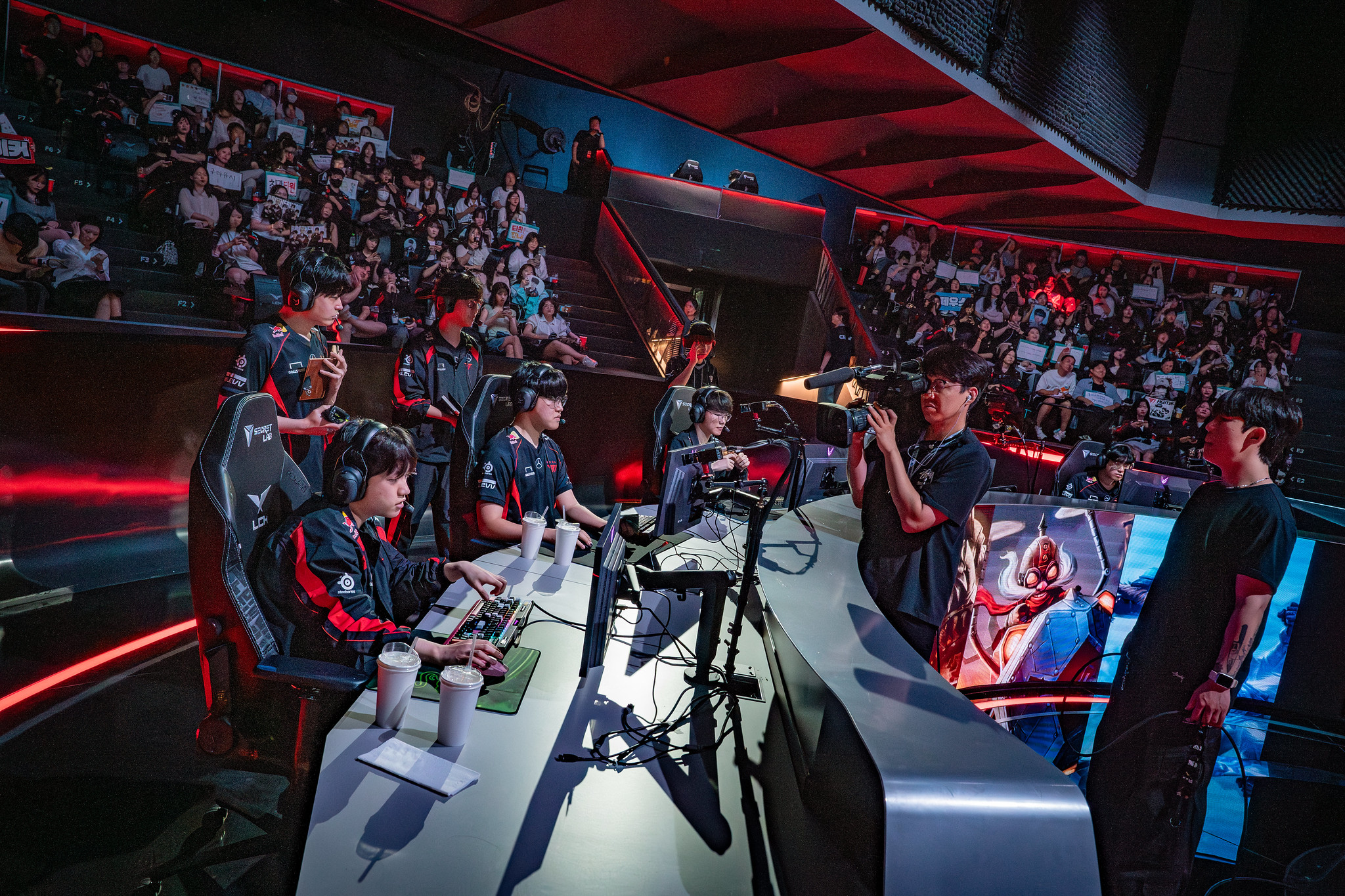 The mature meta is also to find the strengths - weaknesses of each gameplay and from there there is a way to overcome the opponent