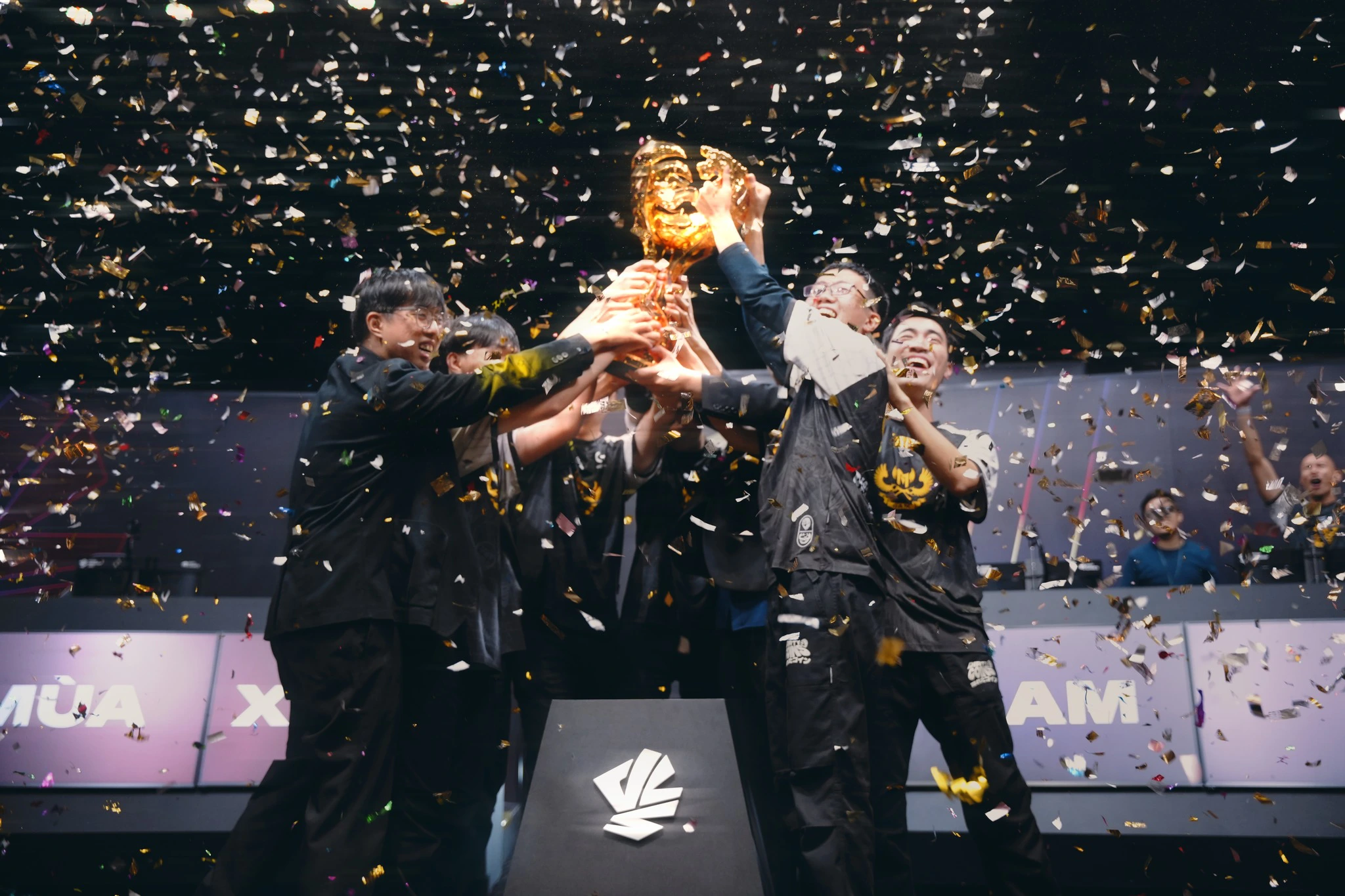 And joining APAC does not affect the frequency of foreign appearance in Vietnamese League of Legends