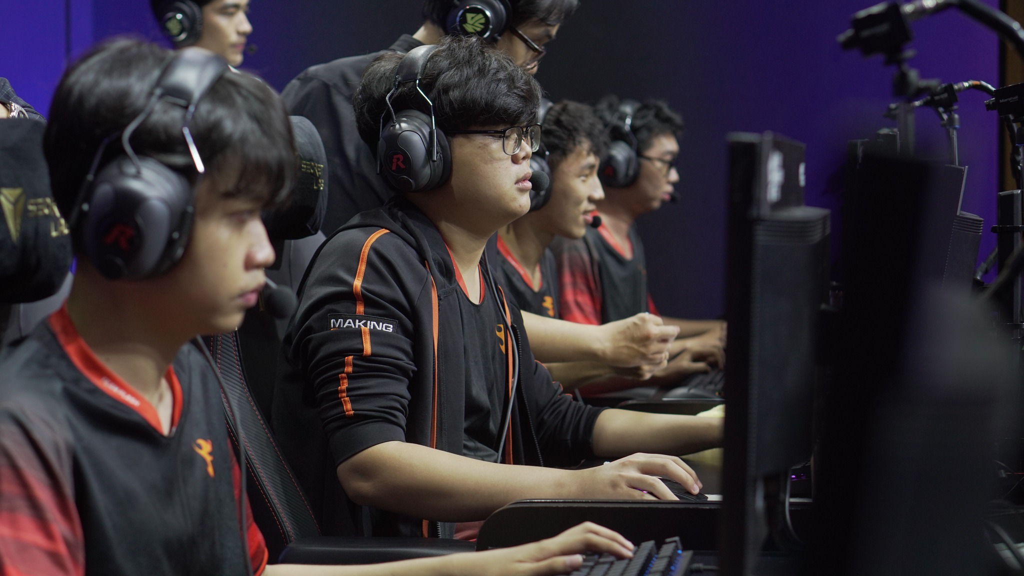 Compared, the salary of the players is from the average of the office staff upwards