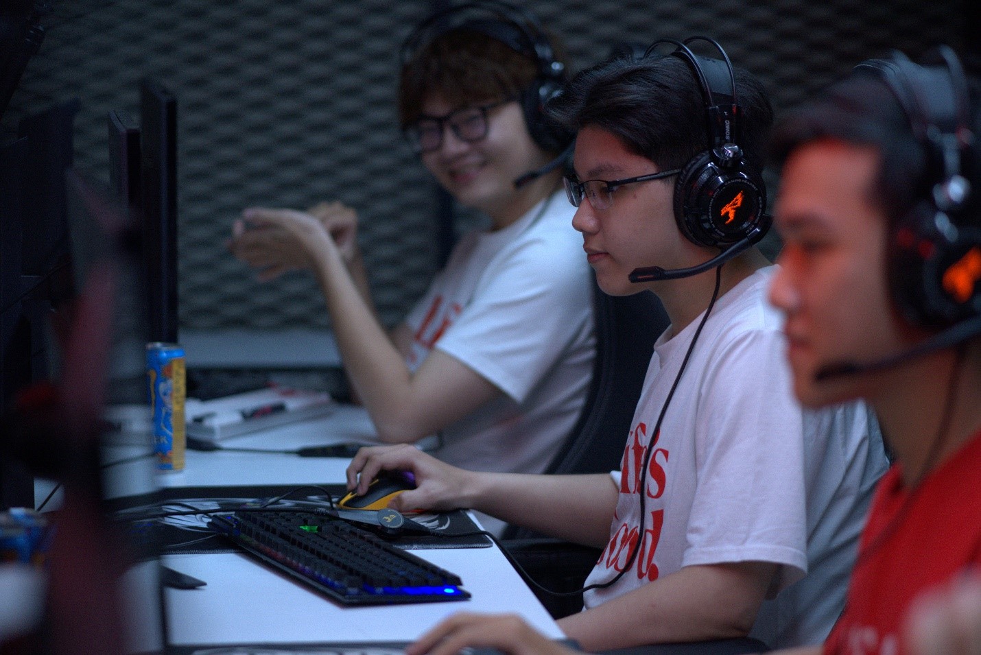 Let's take a look at the beautiful images of Gen.G in Vietnam, gamers!- Photo 3.