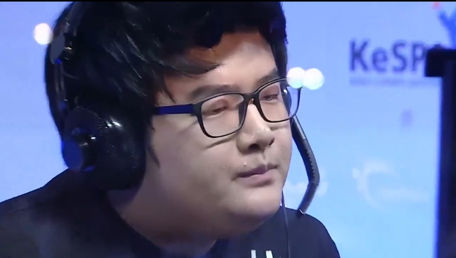 Remind Faker without reminding Ryu with expression "legendary" is an omission