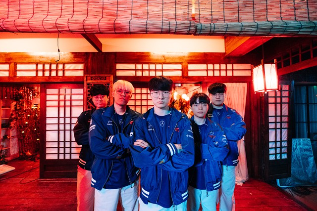 And T1 champion will be the first team to defeat all 4 champions of 4 Major areas to take the throne at a MSI period.