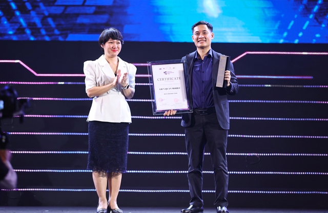 Lien Lien Mobile won big with excellent electronic sports game category and timeless game