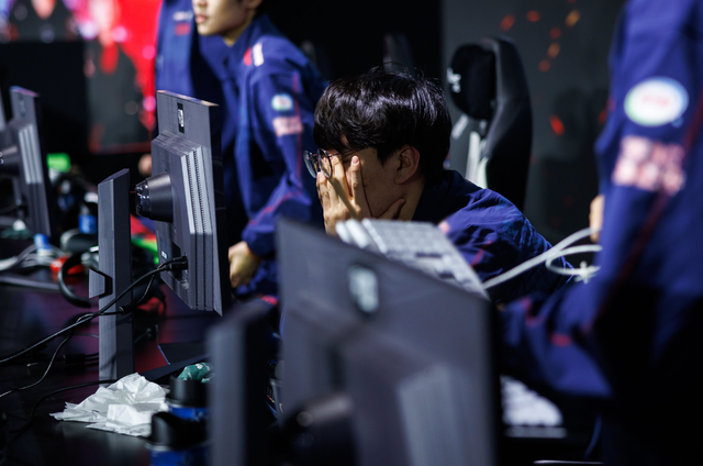 LCK suddenly has an attitude "Raise the white flag" Before MSI 2024, T1 was indicated as the cause - Photo 6.