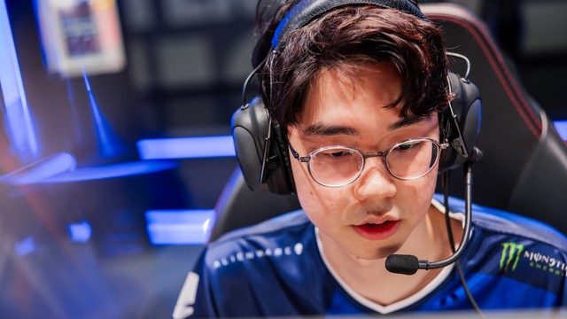 Umti's international competition experience is zero but ranked too high