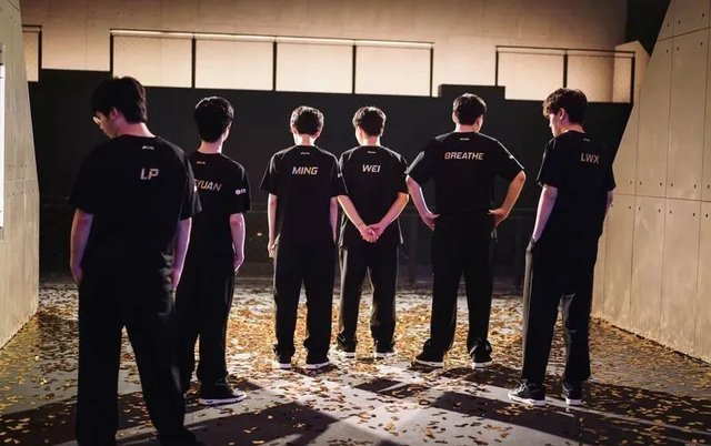 CEO RNG revealed that the team could notify bankruptcy immediately, not 100 days like many media channels reported