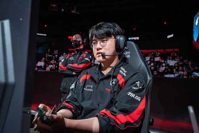 Maybe it's time for T1 to take advantage of Gumayusi