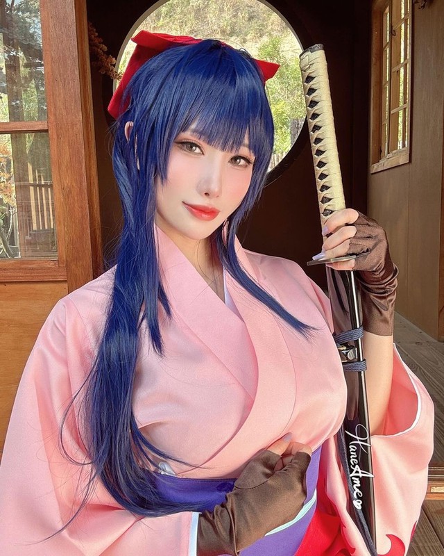 HanEame is the sexiest female cosplayer in the world today