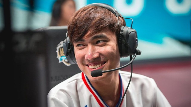 Levi had time to go abroad but failed, at both 100t and when JDG