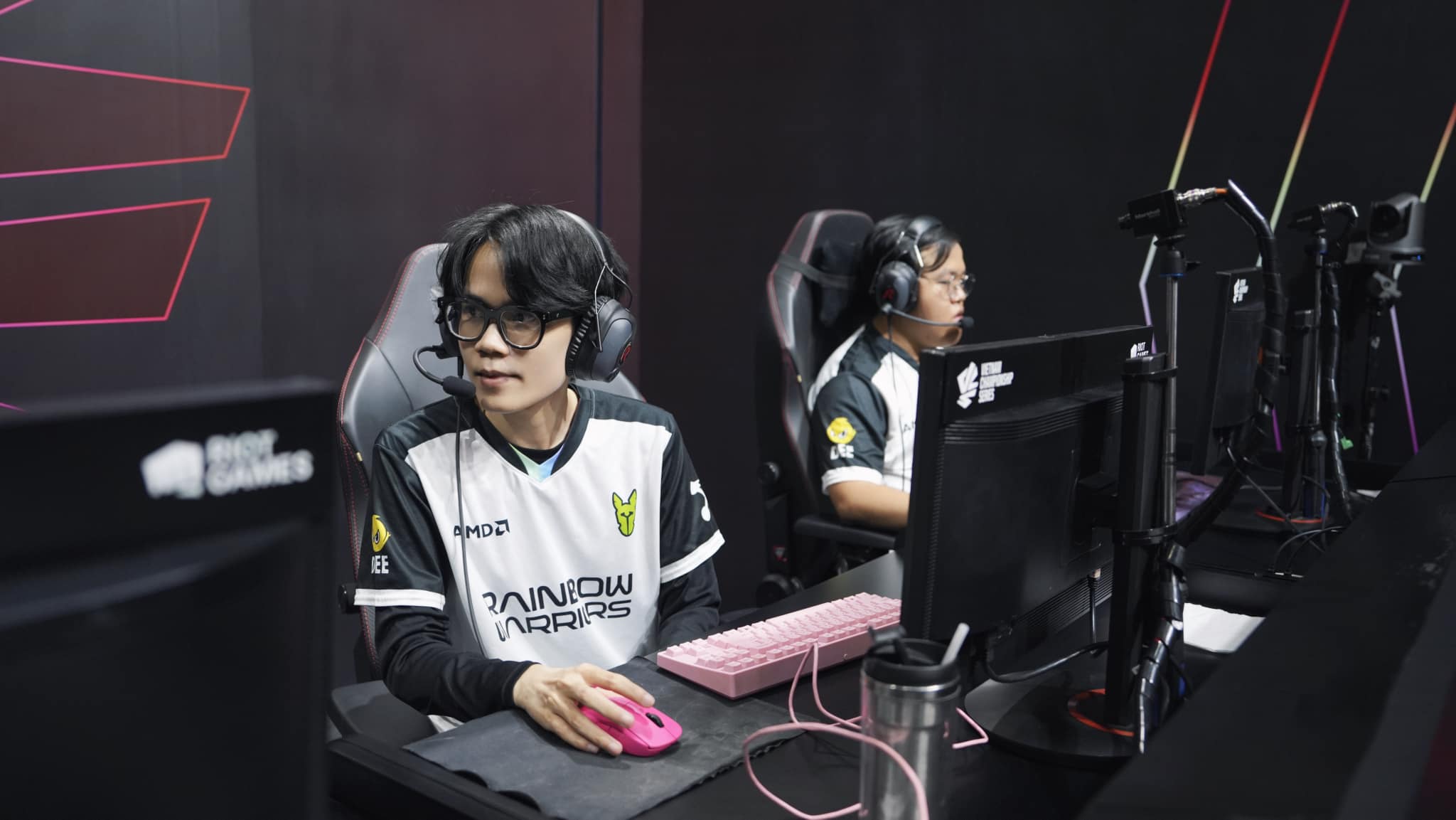 EasYlove was the first player of VCS to win the tournament after the end of the group stage with the last position