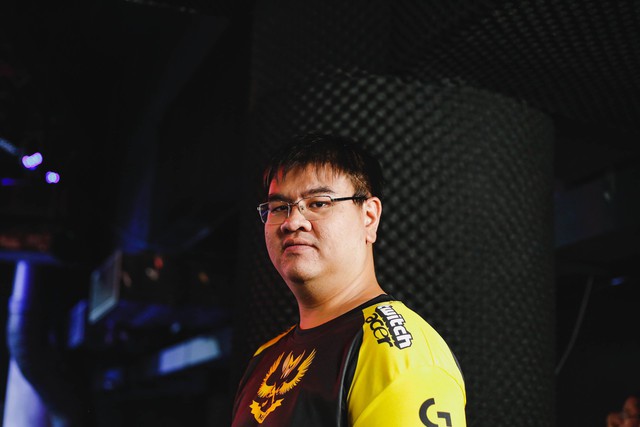 Archie used to play in all 5 positions in a team in official matches