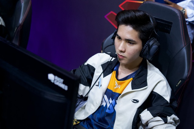 Players like sty1e are falling into the scene "deserted" When most teammates were added with additional investigation