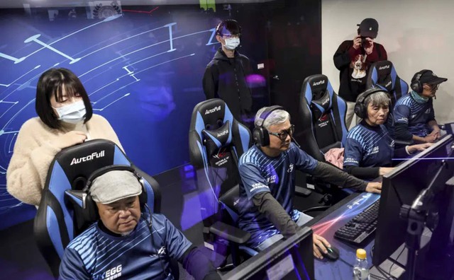 Older players who are financially affordable, they probably only see the game as an entertainment