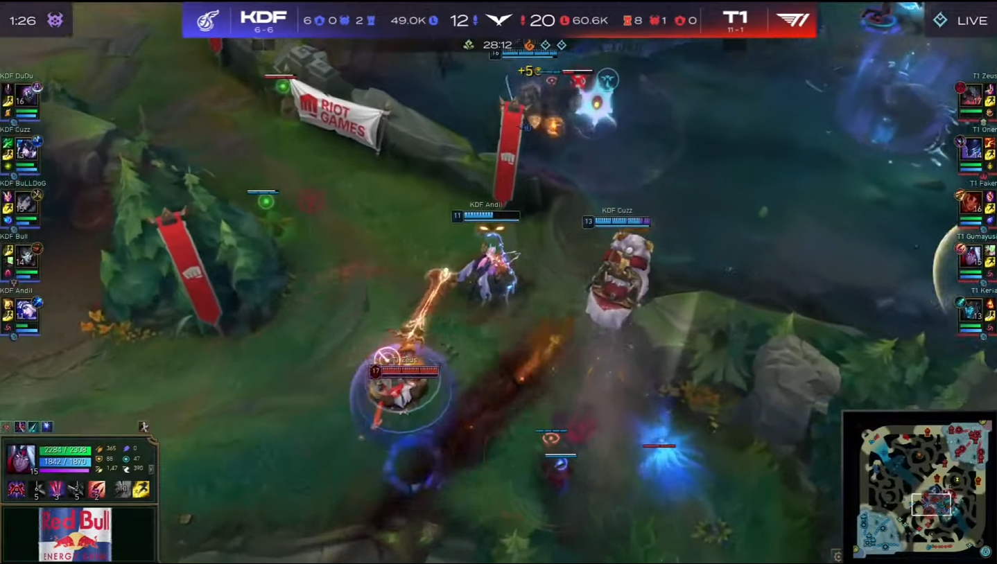 Zeus has little resources but can still thread behind KDF and destroy the fragile champions on the opponent's side