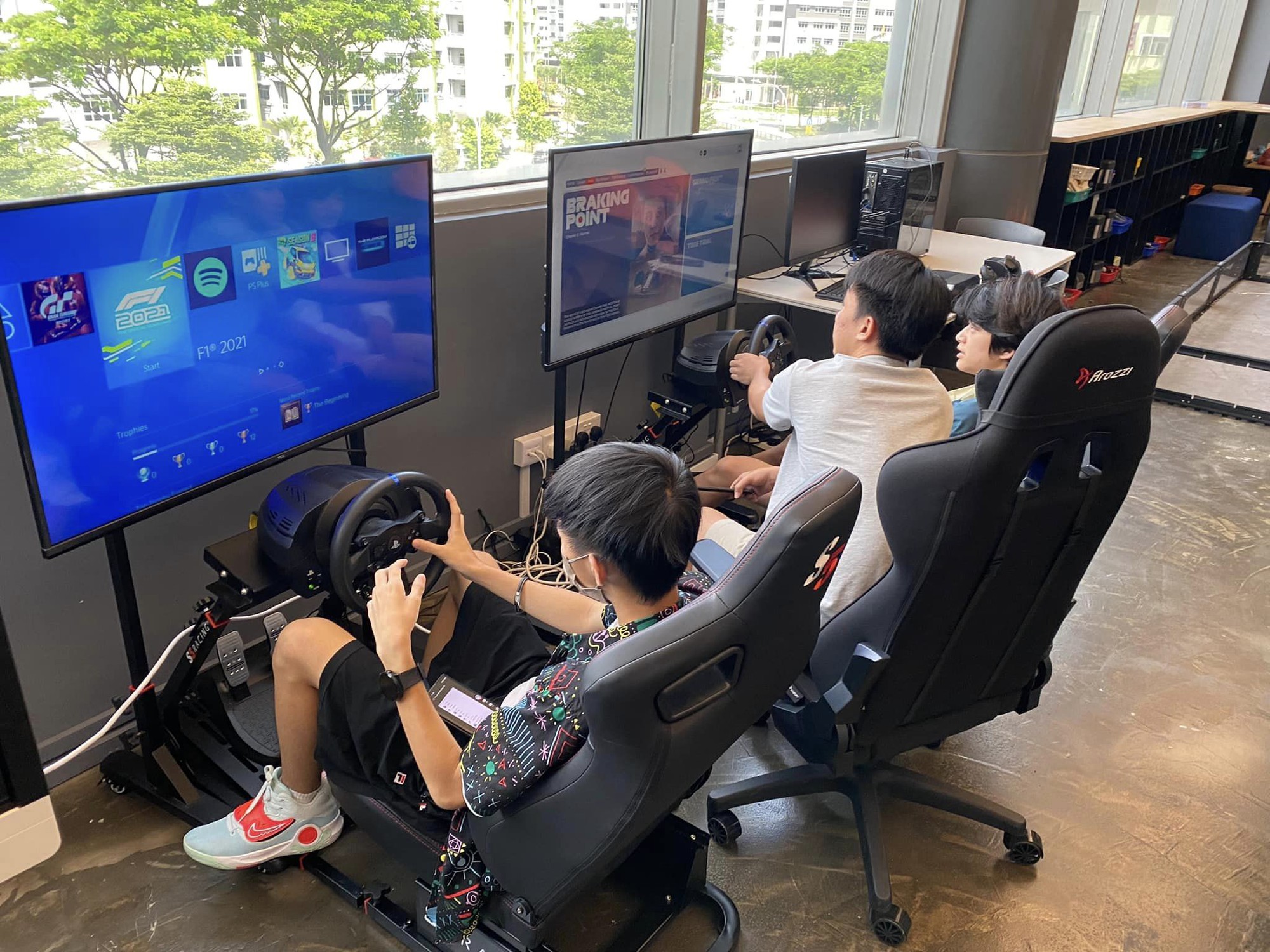 Team Flash cooperates with Gen.G Global Academy to organize the first professional League of Legends training course in Vietnam- Photo 3.