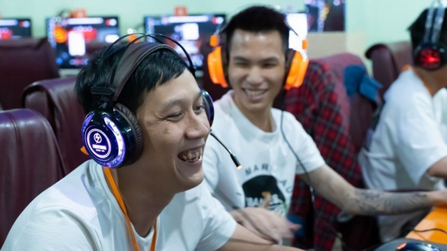 Many people think that the teacher of the ba ba Thien Vi Zeros and isolated Sena