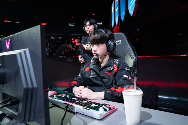 Keria also often has outstanding performances even if it is a support