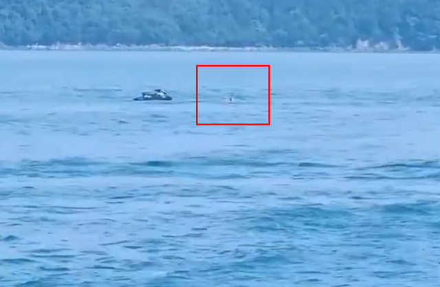 Thery had an accident falling into the sea when going to Cano
