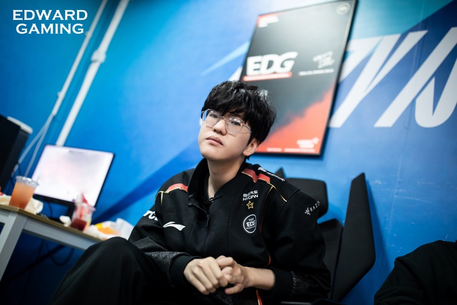 EDG is in crisis from both internal and professional achievements